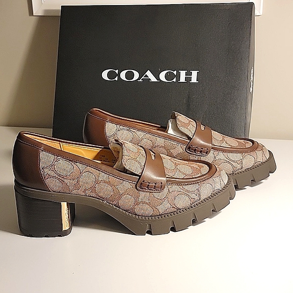 NWT Coach Cora Loafer Pump Signature Jacquard C5909 Size 8.5